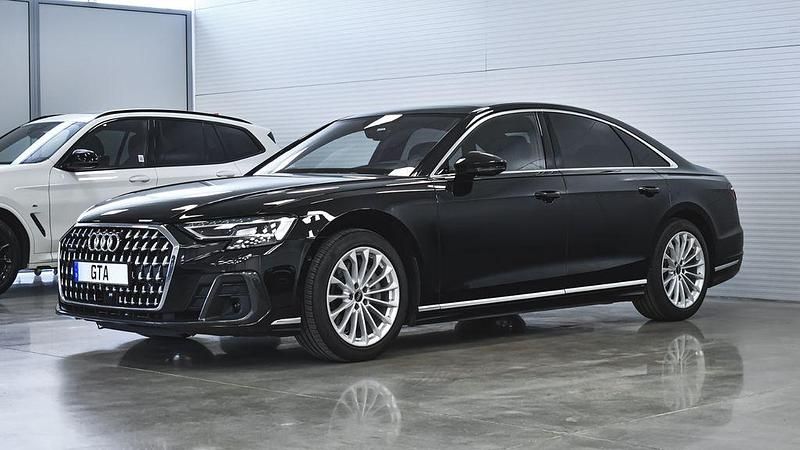 Gebraucht Audi A8 Sport 340 PS (250 kW) 2023 Mythosschwarz metallic Limousine