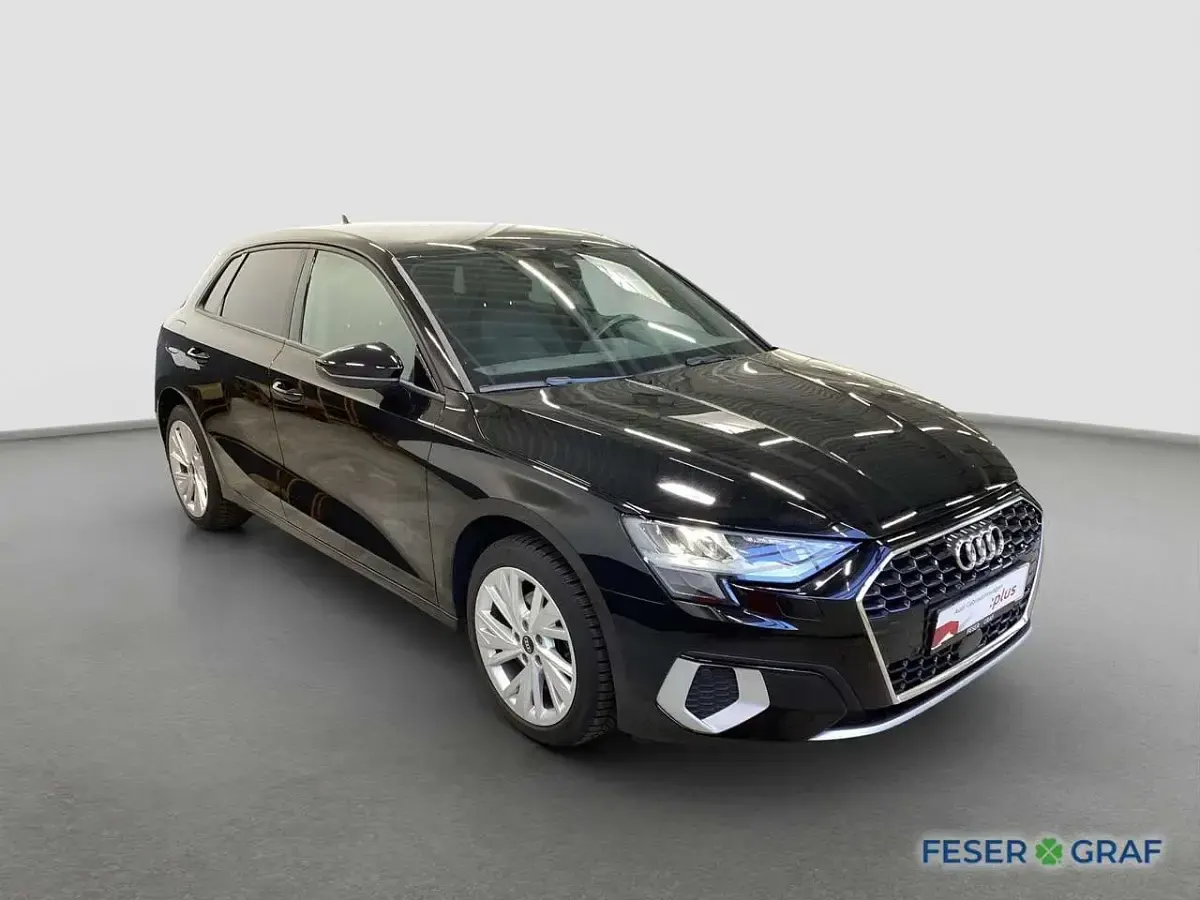Gebraucht Audi A3 Advanced Plus 110 PS (80 kW) 2023 Brillantschwarz Limousine