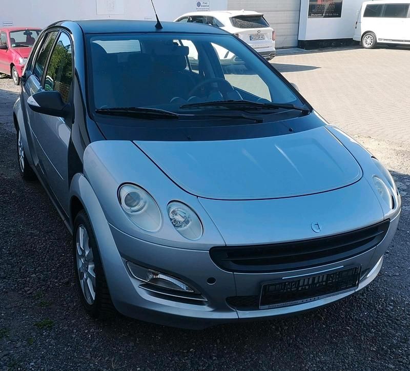 Silber Gebraucht 2005 Smart ForFour Kleinwagen | 3.890 € (Fairer Preis) - Bild 1/4
