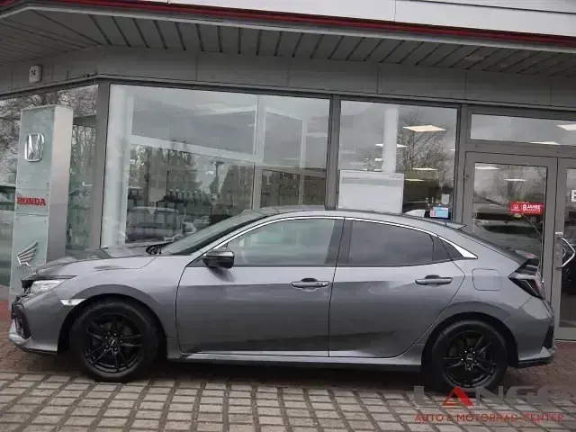 Gebraucht Honda Civic Executive 126 PS (92 kW) 2020 Polished metal m. Limousine
