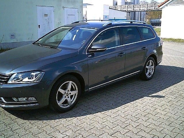 Gebraucht VW Passat 160 PS (117 kW) 2015 Grau Kombi