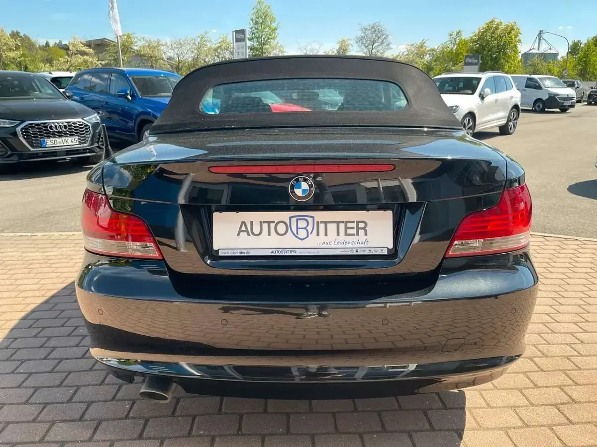 Gebraucht BMW 120 Performance 177 PS (130 kW) 2009 Schwarz Kleinwagen