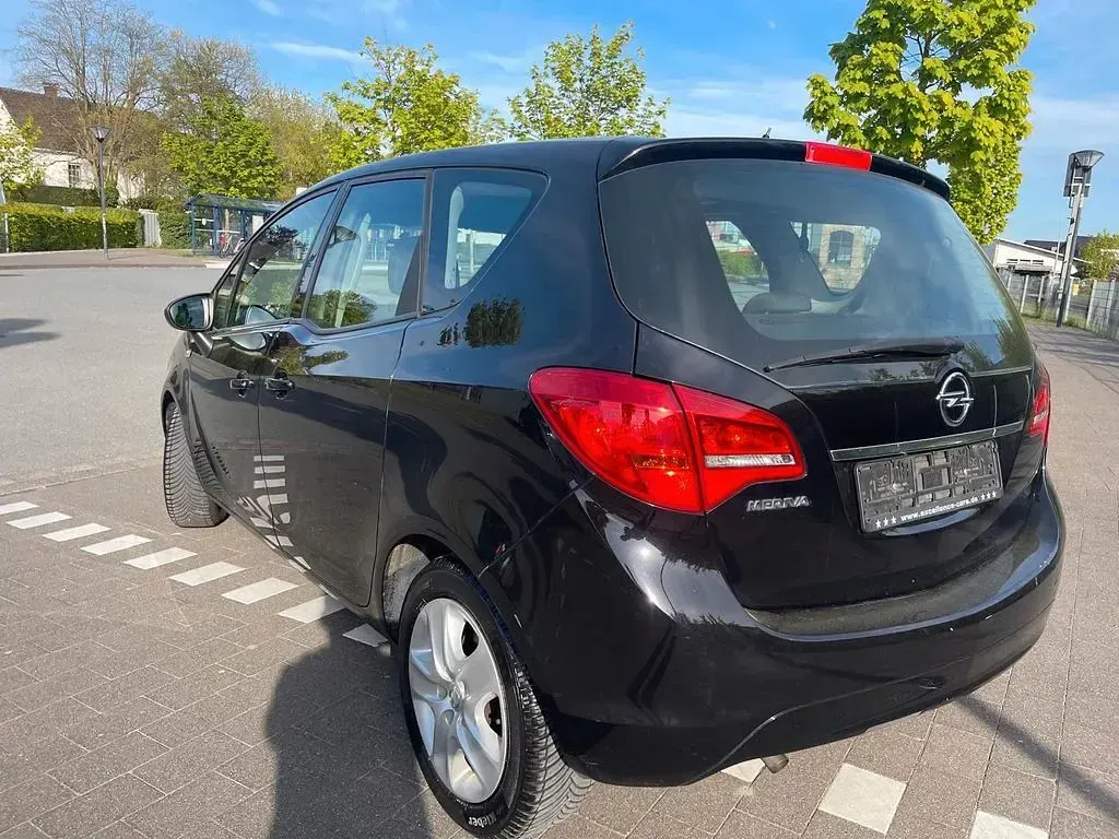 Gebraucht Opel Meriva Edition 101 PS (74 kW) 2011 Schwarz Van / Kleinbus