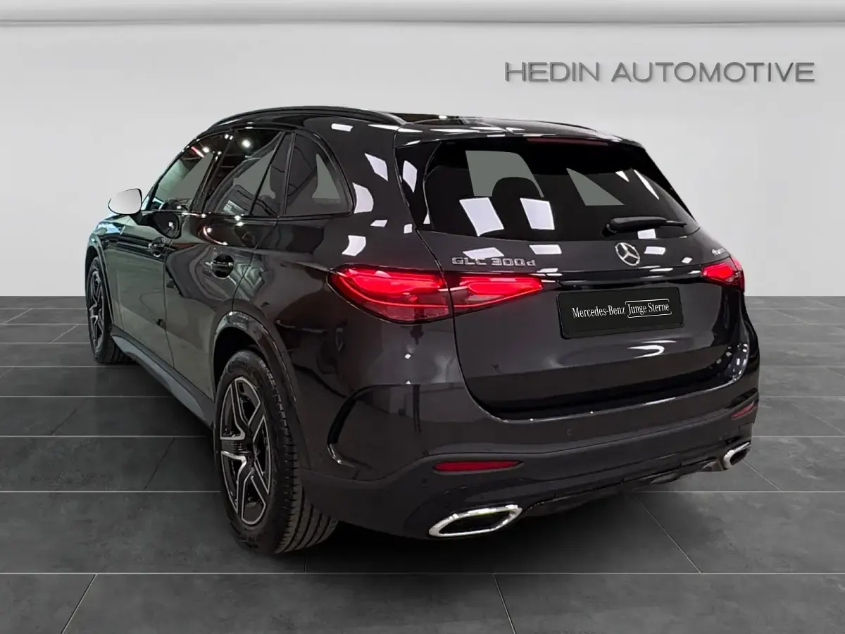 Gebraucht Mercedes GLC300 269 PS (197 kW) 2024 SUV