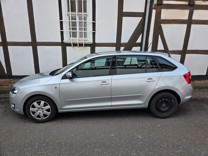 Second-hand Skoda Rapid 85 CP (62 kW) 2013 Argintiu Hatchback