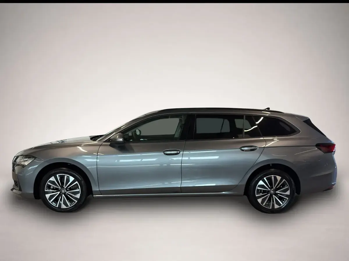 Gebraucht Skoda Superb Selection 265 PS (194 kW) 2025 Grau Kombi