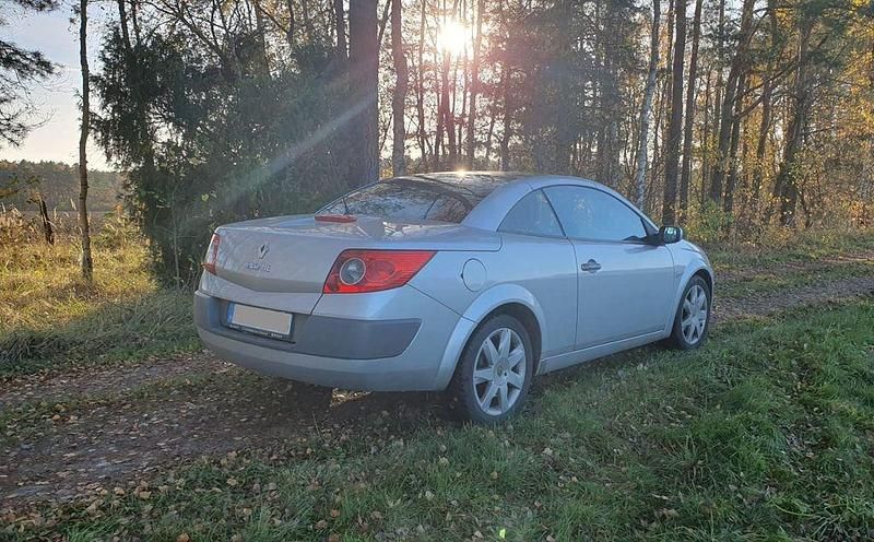 Gebraucht Renault Mégane Cabriolet Dynamique 131 PS (96 kW) 2007 Silber Cabrio