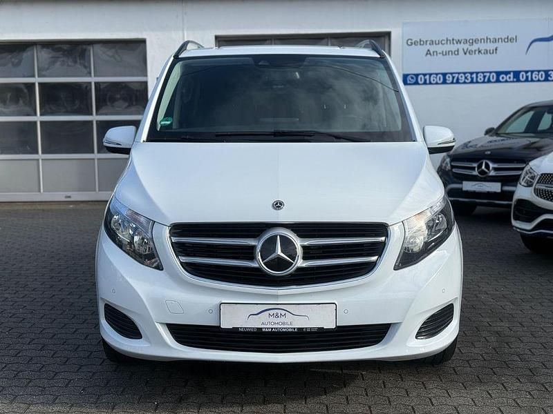 Gebraucht Mercedes V220 163 PS (119 kW) 2018 Weiß Van / Kleinbus