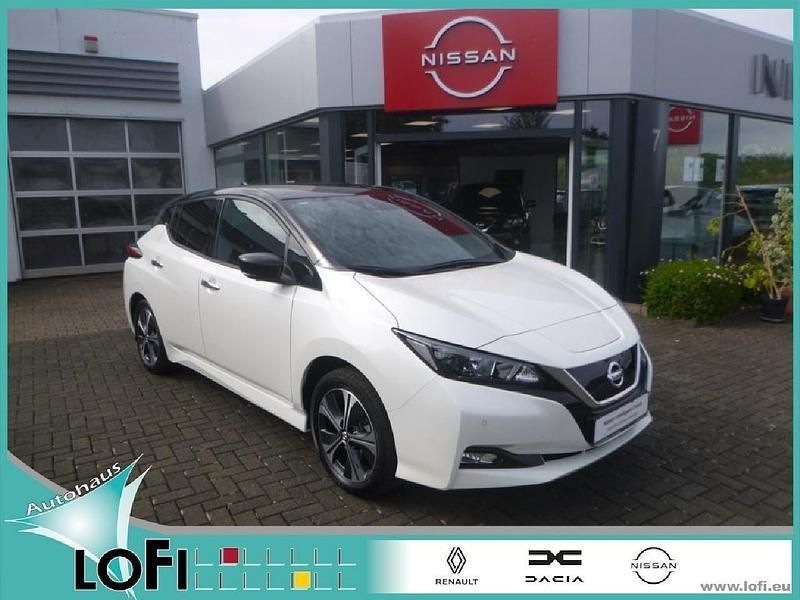 Gebraucht Nissan Leaf N-Connecta 160 kW (218 PS) 2021 Pearl white/black m Kleinwagen