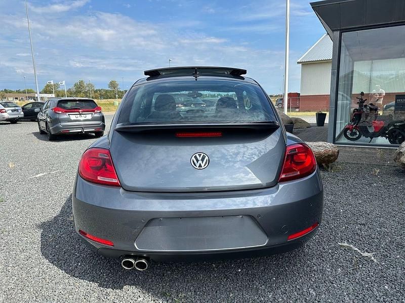 Gebraucht VW Beetle Design 150 PS (110 kW) 2016 Grau Kleinwagen