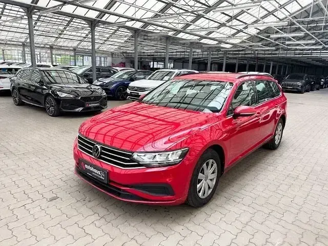 Używany VW Passat Conceptline 150 KM (110 kW) 2024 Czerwony Kombi