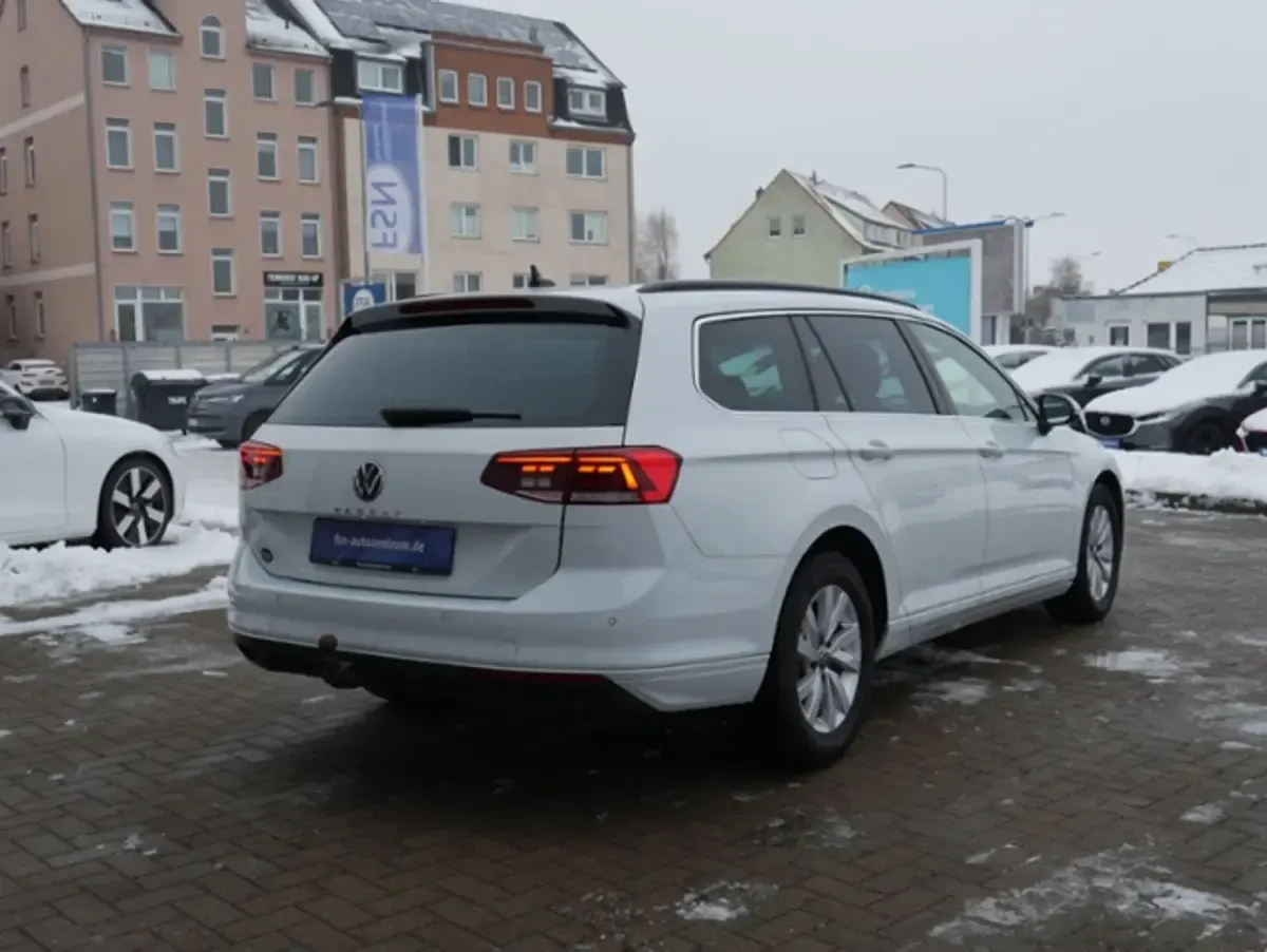 Gebraucht VW Passat Business 150 PS (110 kW) 2024 Kombi