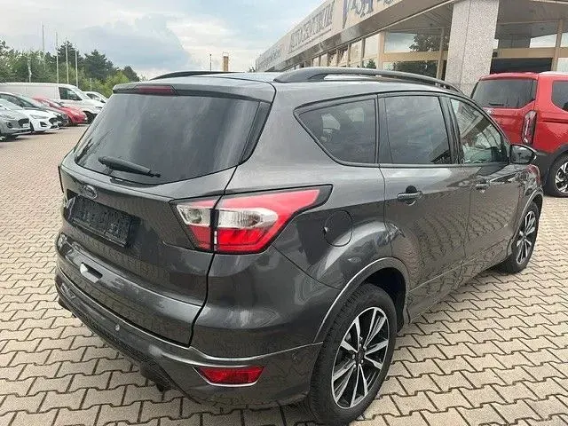 Gebraucht Ford Kuga ST-Line 179 PS (131 kW) 2017 Grau SUV