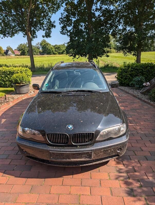 Schwarz Gebraucht 2002 BMW 325 Kombi | 1.400 € (Superpreis) - Bild 1/4