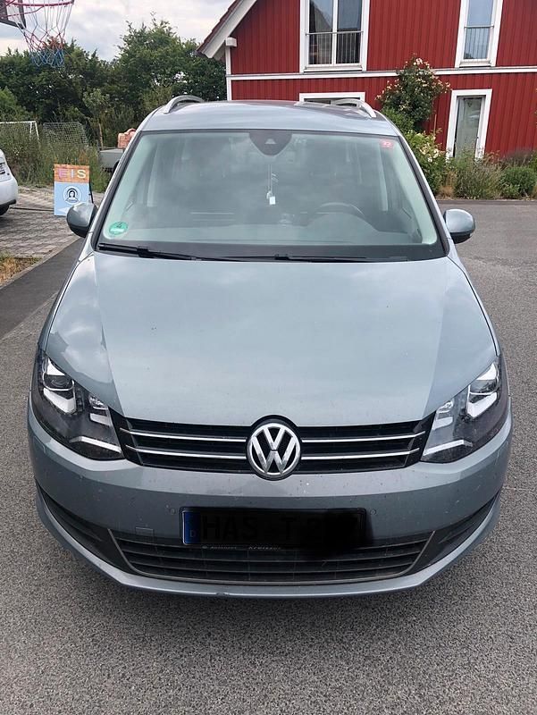 Grau Gebraucht 2015 VW Sharan Van / Kleinbus | 15.500 € (Superpreis) - Bild 1/4