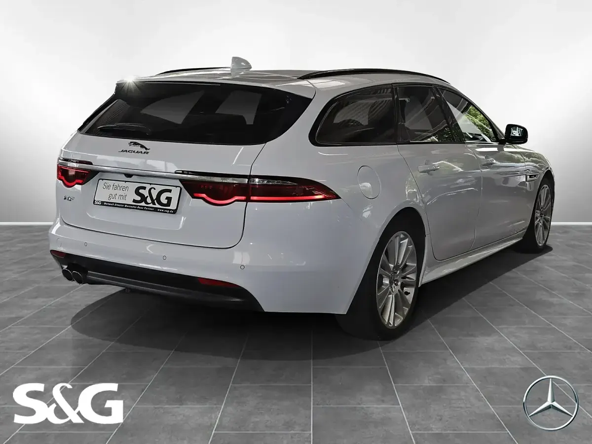 Gebraucht Jaguar XF 163 PS (119 kW) 2017 Fuji white Kombi