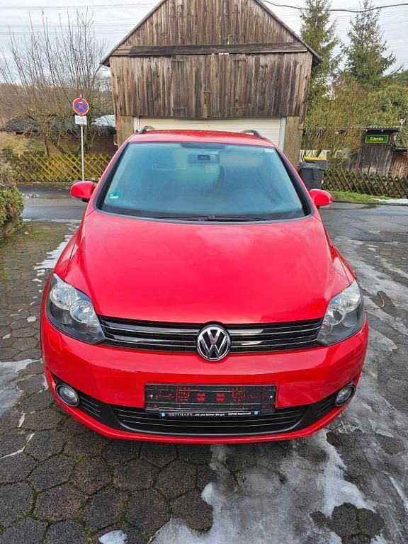Gebraucht VW Golf Plus Cross 105 PS (77 kW) 2010 Rot Van / Kleinbus