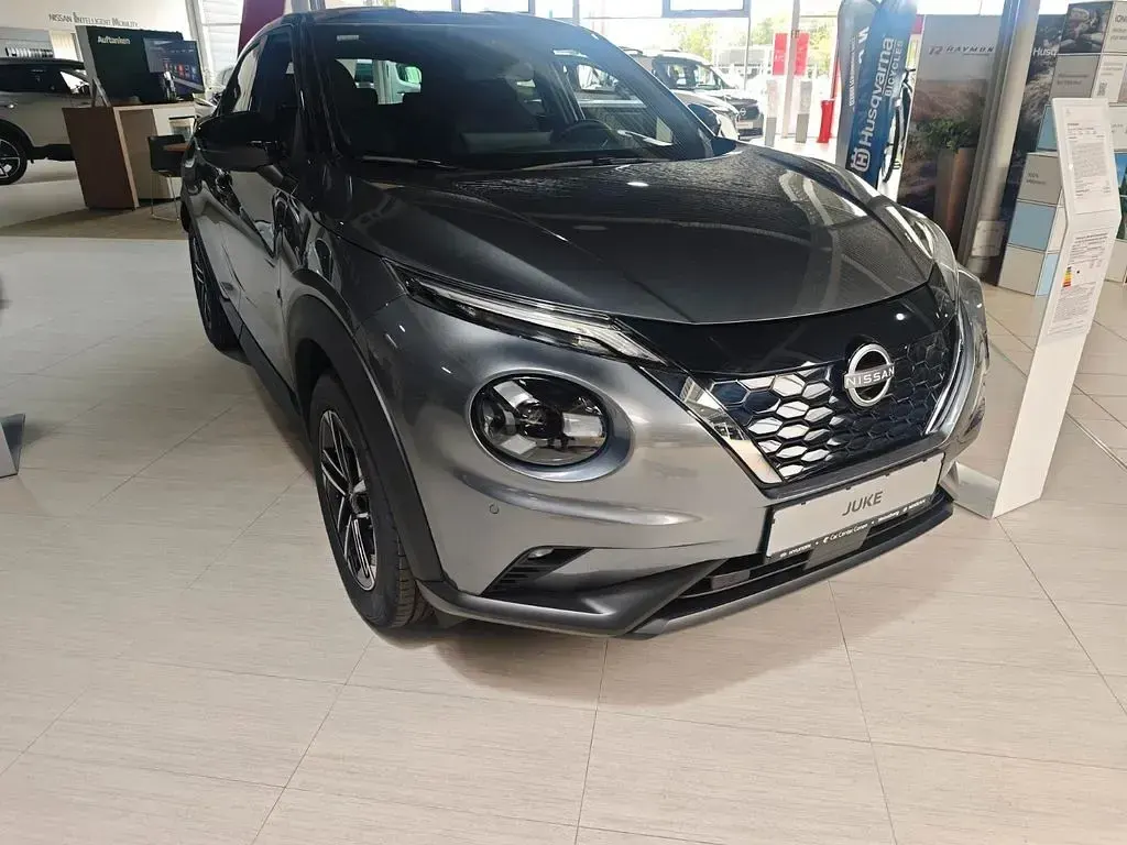 Neu Nissan Juke N-Connecta 114 PS (83 kW) 2026 Grau SUV
