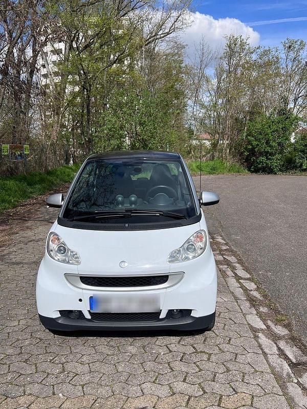 Weiß Gebraucht 2008 Smart ForTwo Coupé Pulse Coupé | 2.499 € (Guter Preis) - Bild 1/4