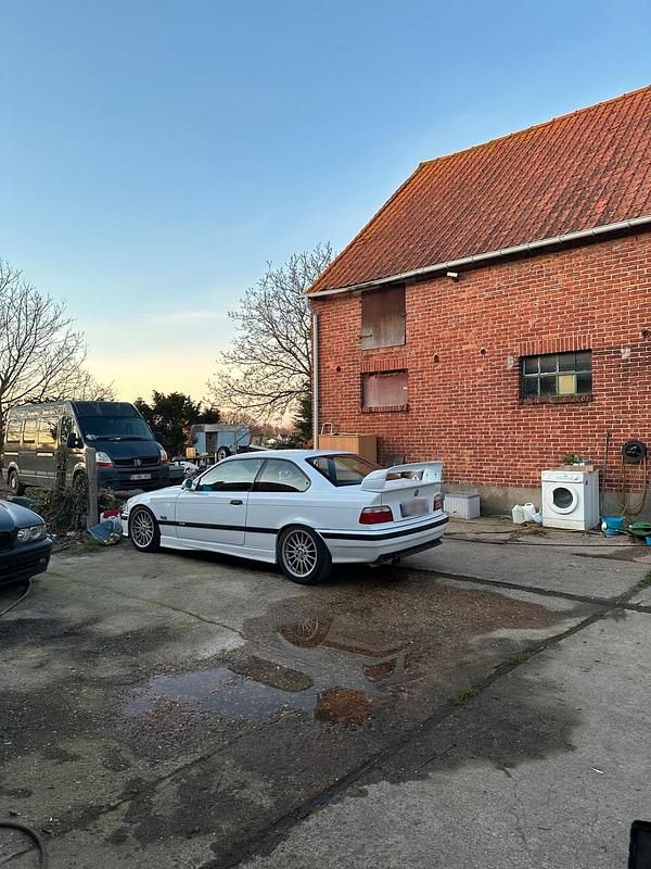 Second-hand BMW 328 245 CP (180 kW) 1995 Alb Coupe