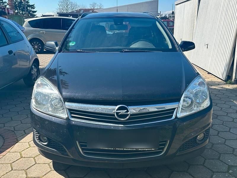 Second-hand Opel Astra 125 CP (91 kW) 2007 Negru Break