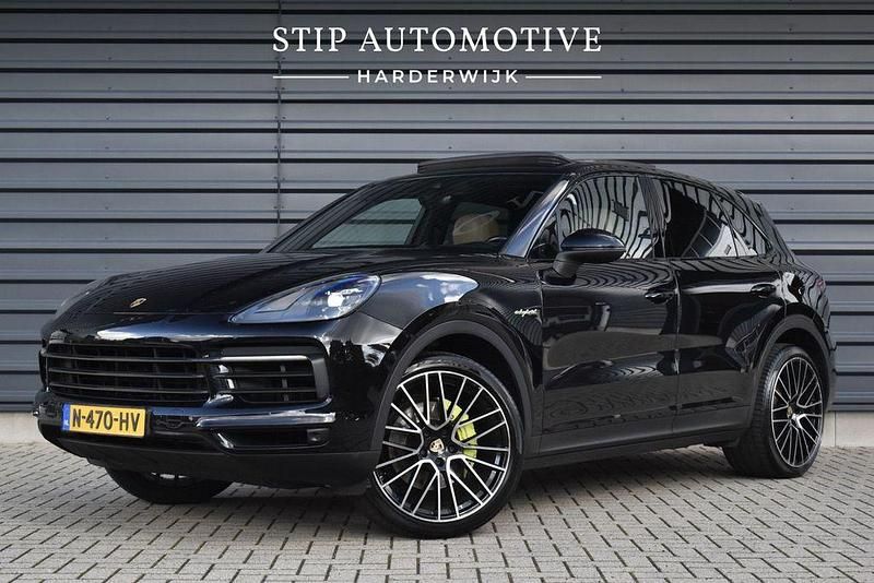 Schwarz Gebraucht 2021 Porsche Cayenne Sport SUV | 62.899 € (Superpreis) - Bild 1/4