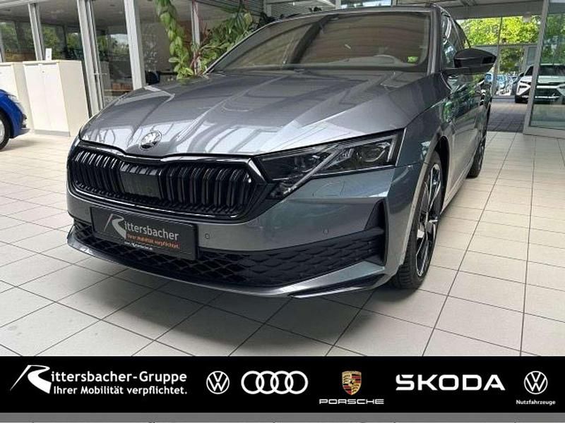 Graphitegrau metallic Gebraucht 2025 Skoda Octavia SportLine Kombi | 44.990 € - Bild 1/4