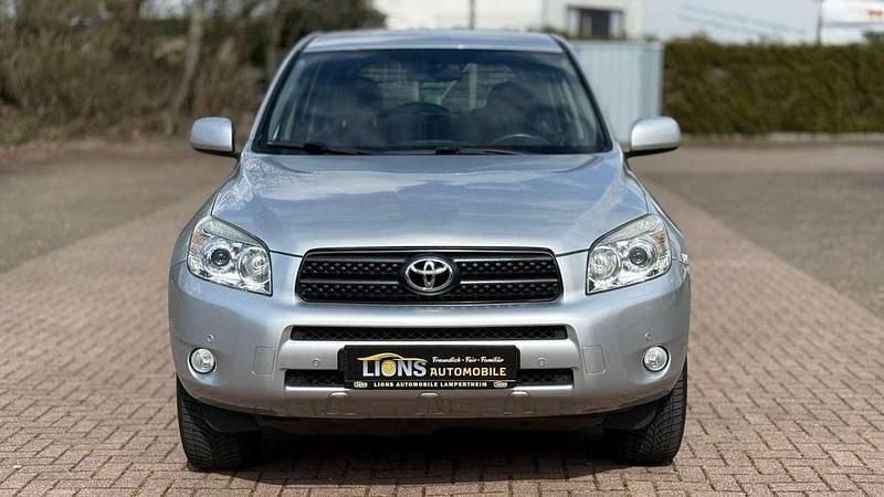 Gebraucht Toyota RAV4 Executive 152 PS (111 kW) 2007 Silber SUV