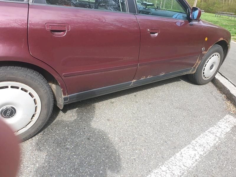 Gebraucht Audi A4 102 PS (75 kW) 1997 Violet Limousine