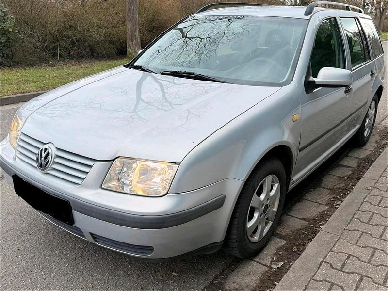 Gebraucht VW Bora 101 PS (74 kW) 1999 Silber Kombi