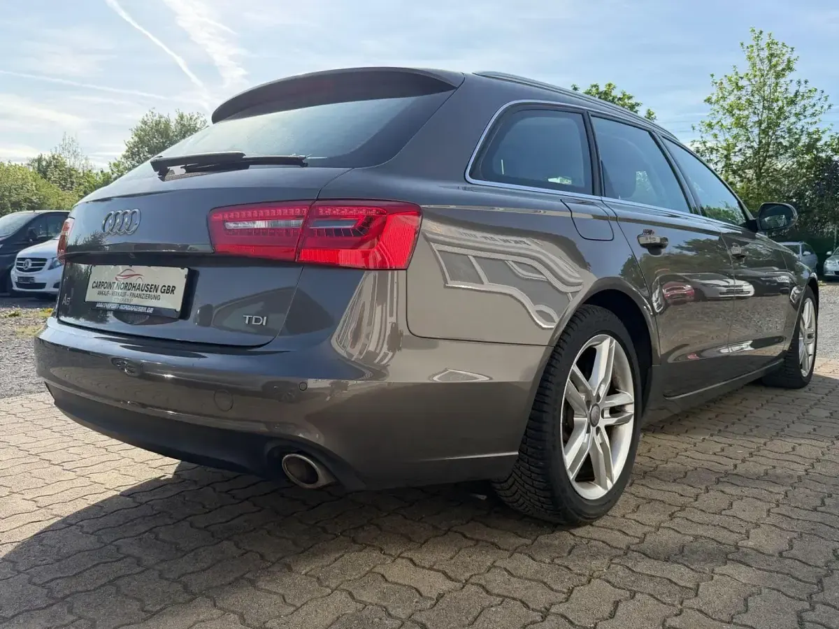 Gebraucht Audi A6 Sport 204 PS (150 kW) 2012 Grau Kombi