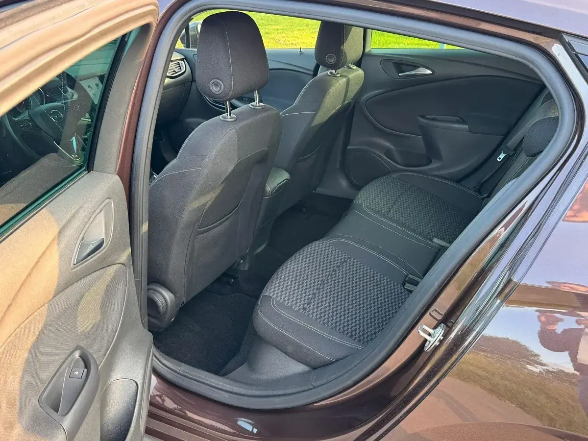 Gebraucht Opel Astra Active 150 PS (110 kW) 2017 Braun Limousine