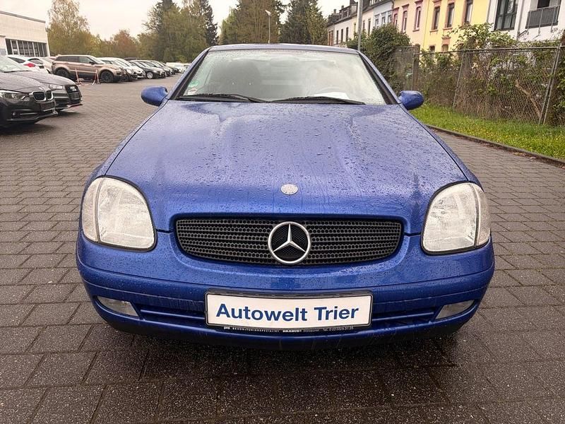 Gebraucht Mercedes SLK230 193 PS (141 kW) 1998 Blau Cabrio