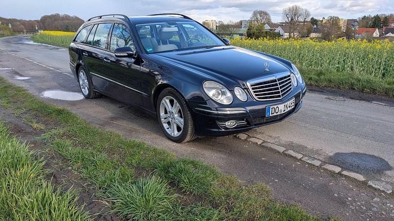Gebraucht Mercedes E280 Avantgarde 190 PS (139 kW) 2008 Blau Kombi