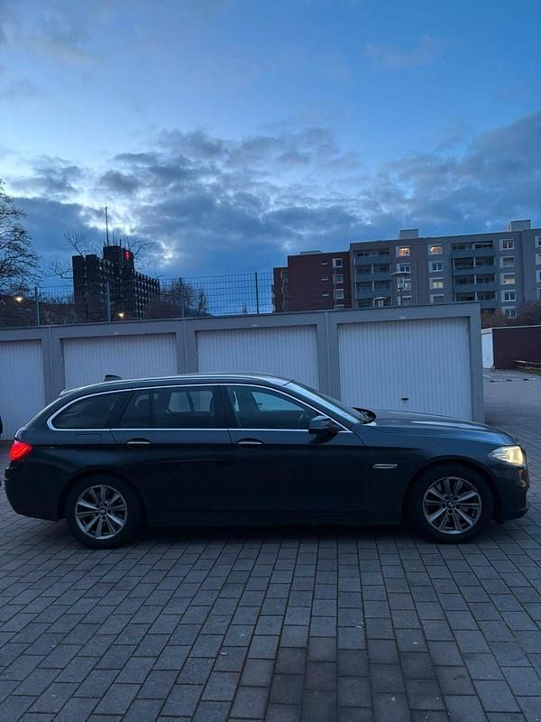 Gebraucht BMW 525 218 PS (160 kW) 2015 Schwarz Kombi