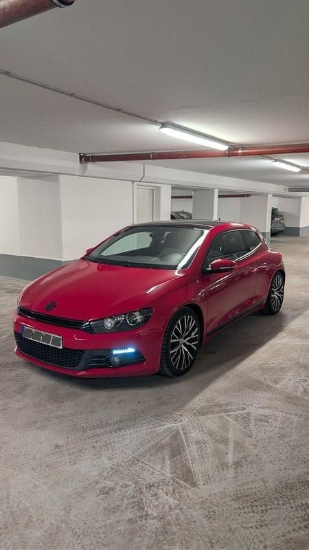 Gebraucht VW Scirocco Life 122 PS (89 kW) 2014 Rot Coupé
