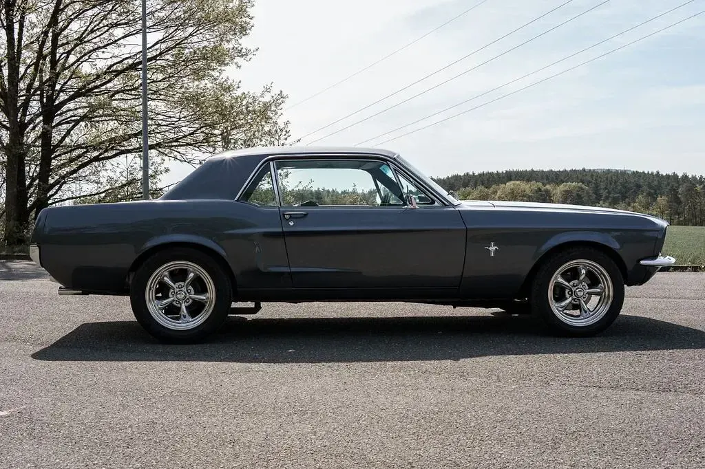 Gebraucht Ford V8 213 PS (156 kW) 1968 Grau Coupé