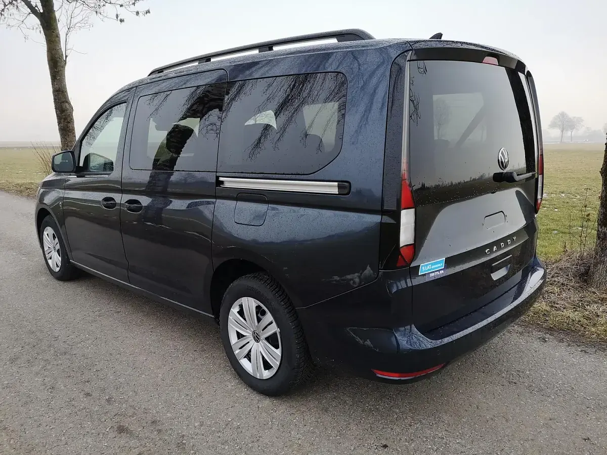 Neu VW Caddy Maxi Basis 116 PS (85 kW) 2026 Deep black perkeffekt Van / Kleinbus
