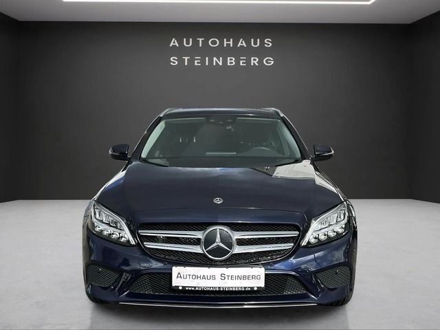 Blau Gebraucht 2020 Mercedes C300e Limousine | 25.895 € (Guter Preis) - Bild 1/4