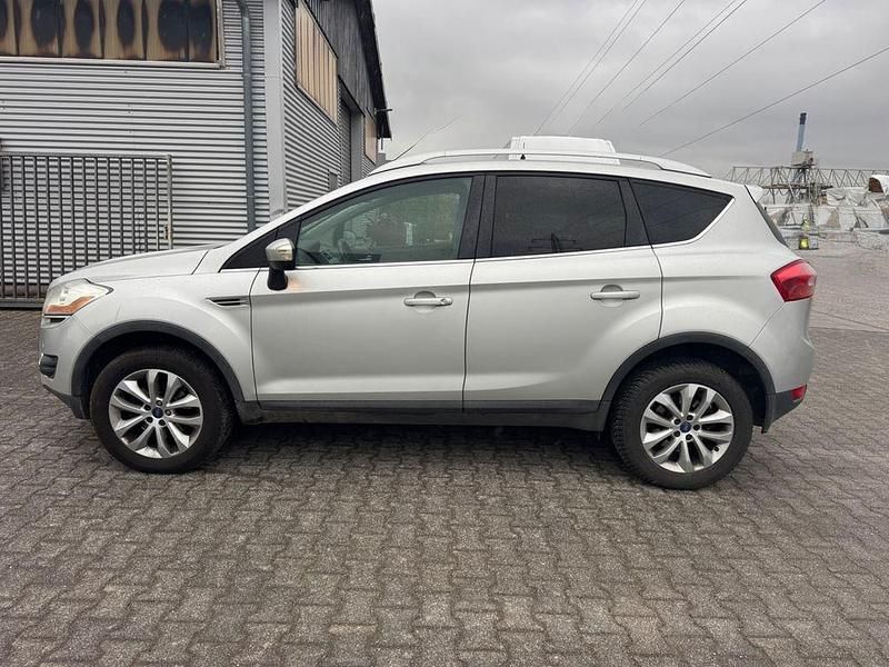Gebraucht Ford Kuga Titanium 140 PS (102 kW) 2010 Silber SUV