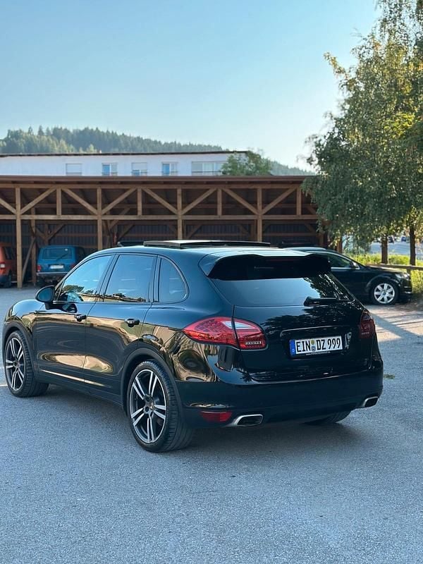 Gebraucht Porsche Cayenne 240 PS (176 kW) 2010 Schwarz SUV