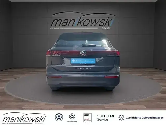 Gebraucht VW Tiguan Goal 150 PS (110 kW) 2025 Grau SUV