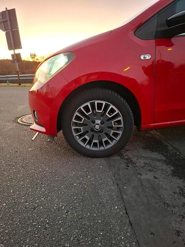 Gebraucht Seat Mii Chic 60 PS (44 kW) 2018 Rot Kleinwagen