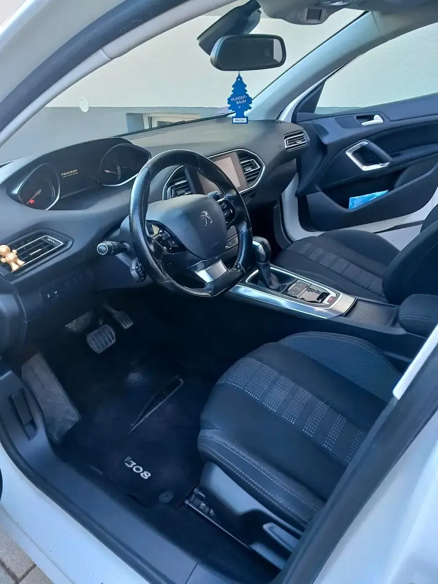 Gebraucht Peugeot 308 130 PS (95 kW) 2016 Kombi