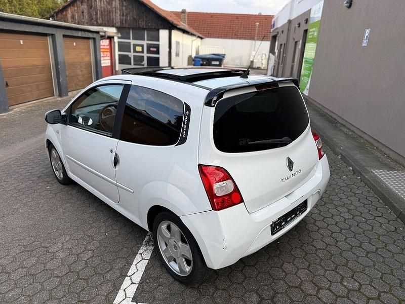 Gebraucht Renault Twingo Rip Curl 75 PS (55 kW) 2010 Weiß Kleinwagen