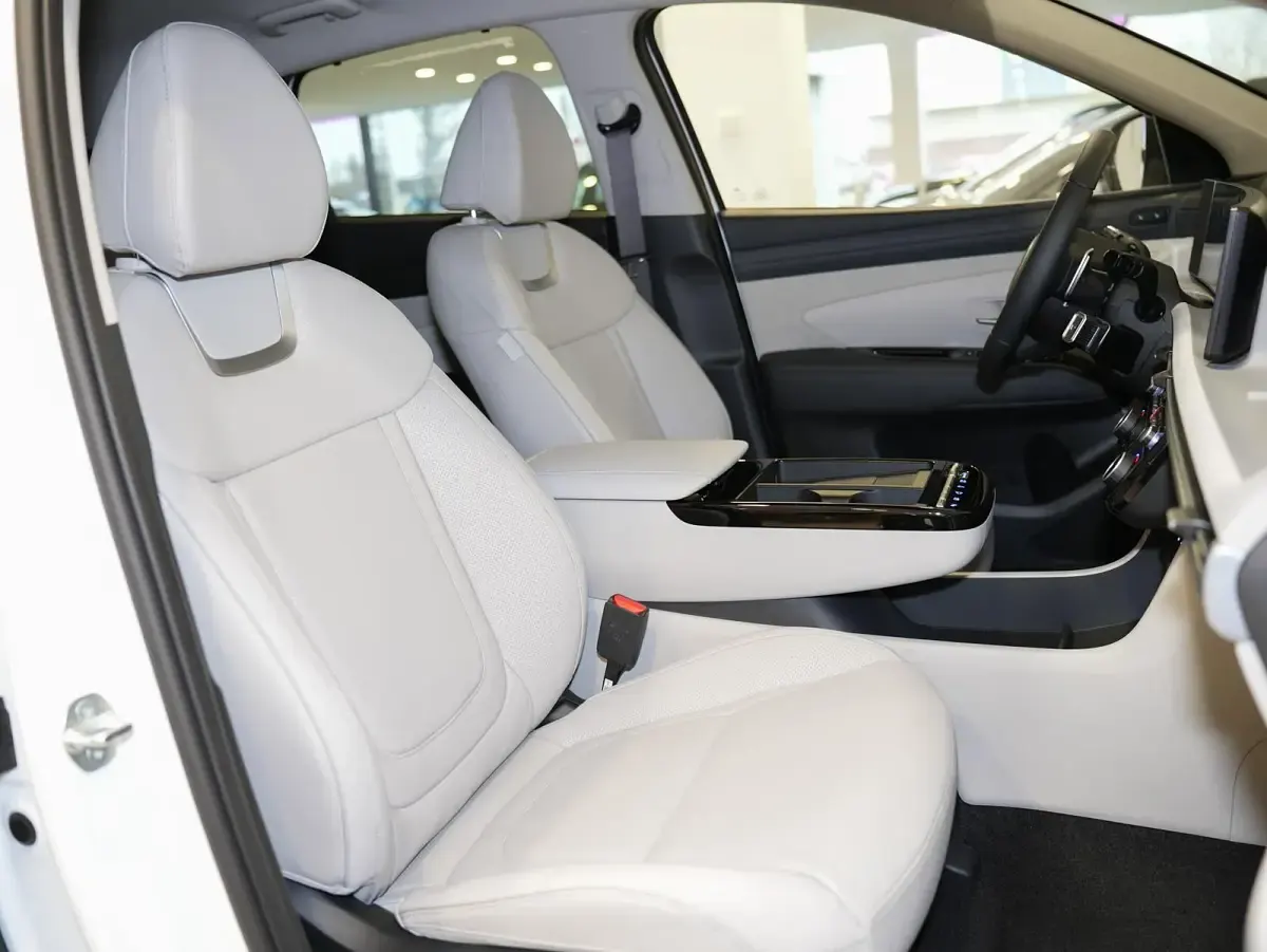Gebraucht Hyundai Tucson Prime 252 PS (185 kW) 2025 Atlas white SUV