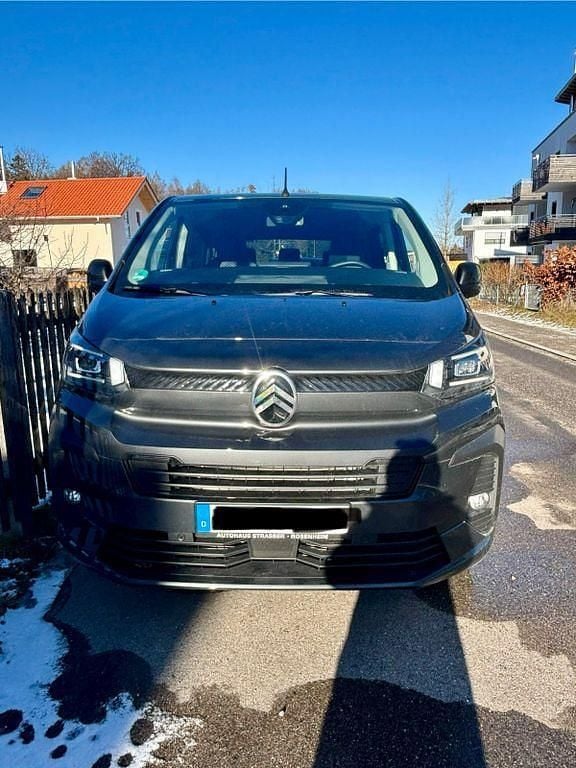 Grau Gebraucht 2025 Citroën Spacetourer Van / Kleinbus | 37.500 € (Guter Preis) - Bild 1/4