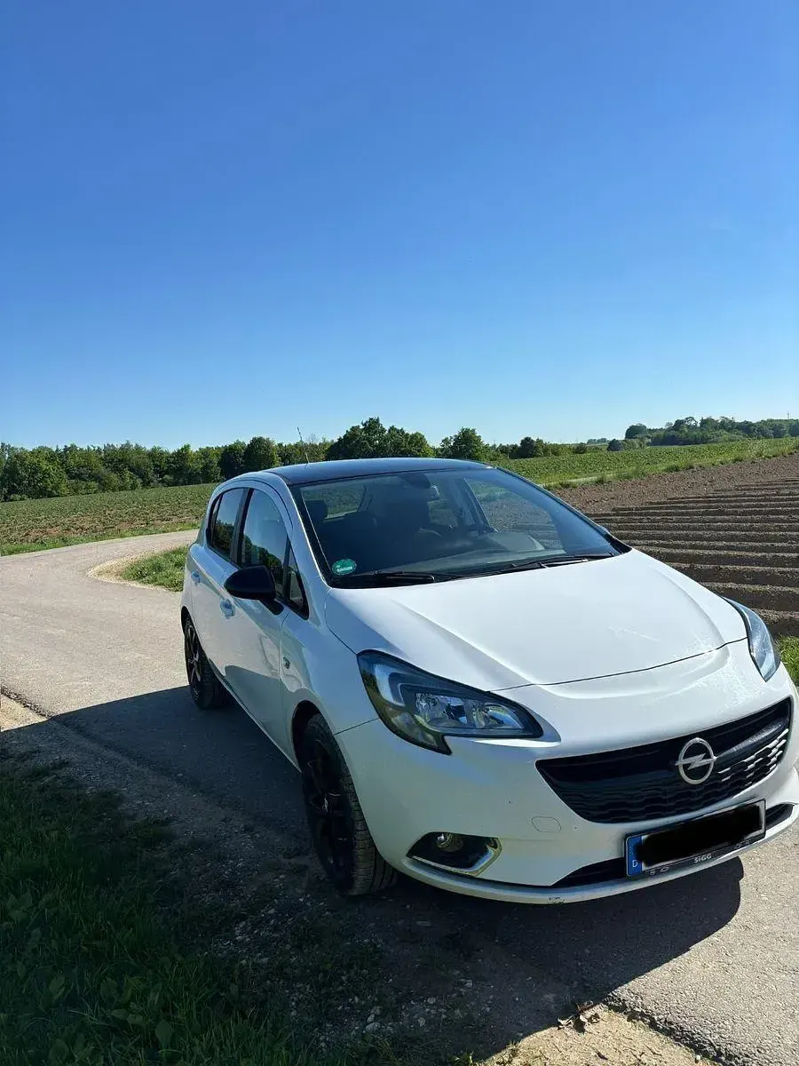 Gebraucht Opel Corsa Color Edition 101 PS (74 kW) 2016 Weiß Kleinwagen
