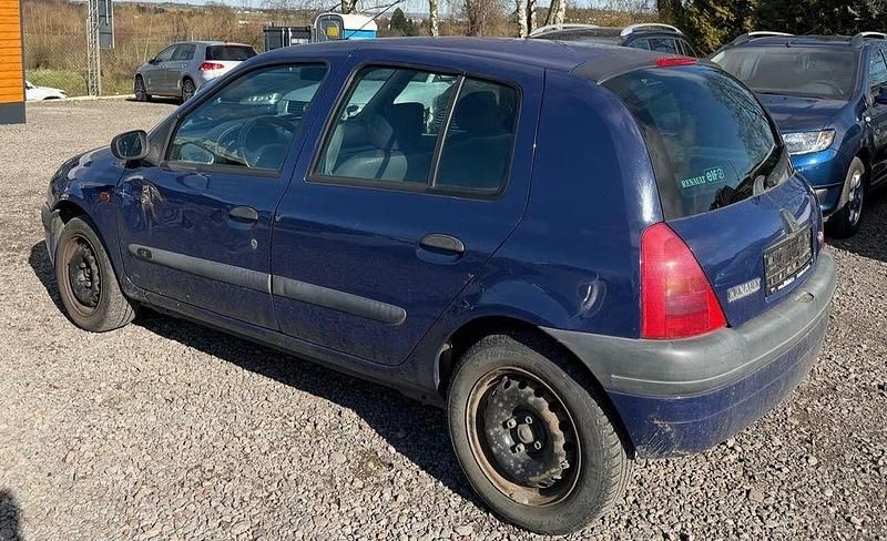Gebraucht Renault Clio II 58 PS (42 kW) 2000 Blau Limousine