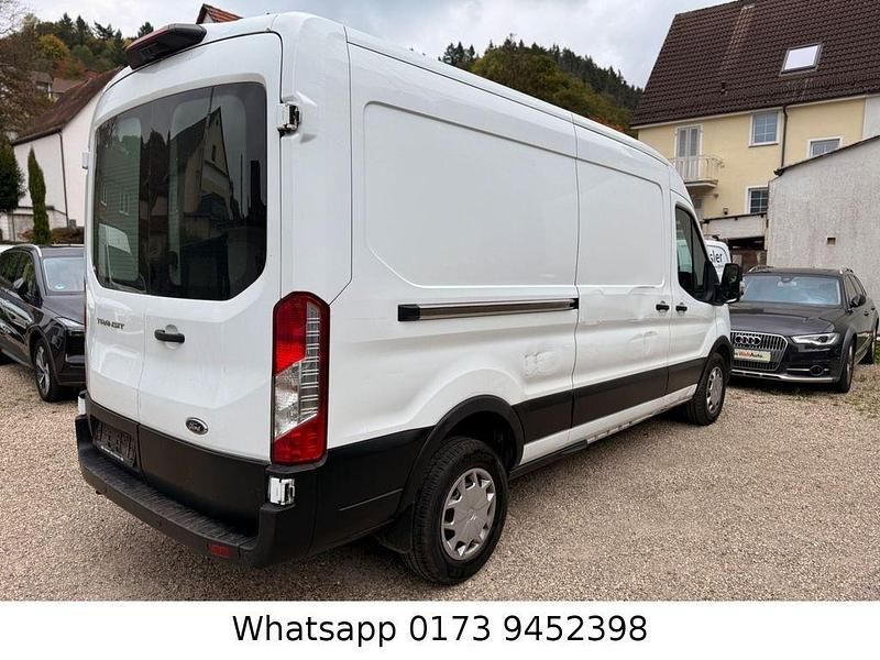 Gebraucht Ford Transit 185 PS (136 kW) 2019 Weiß Van / Kleinbus